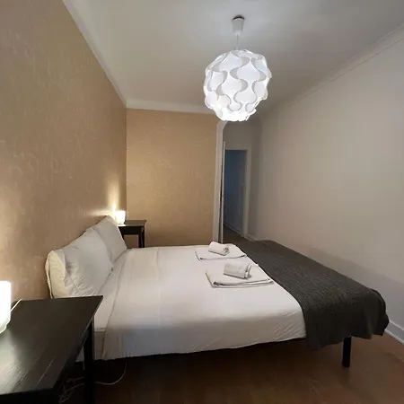 Downtown Santana Apartment *